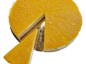 Cheesecake mit Crumbleboden und saisonalem Fruchtspiegel