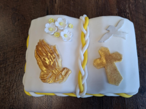 Kommuniontorte eckig nach Kundenwunsch
