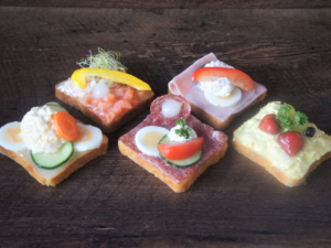 Belegte Brötli ganz, Topping nach Kundenwunsch