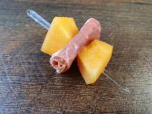 Melonen-Rohschinken-Spiessli