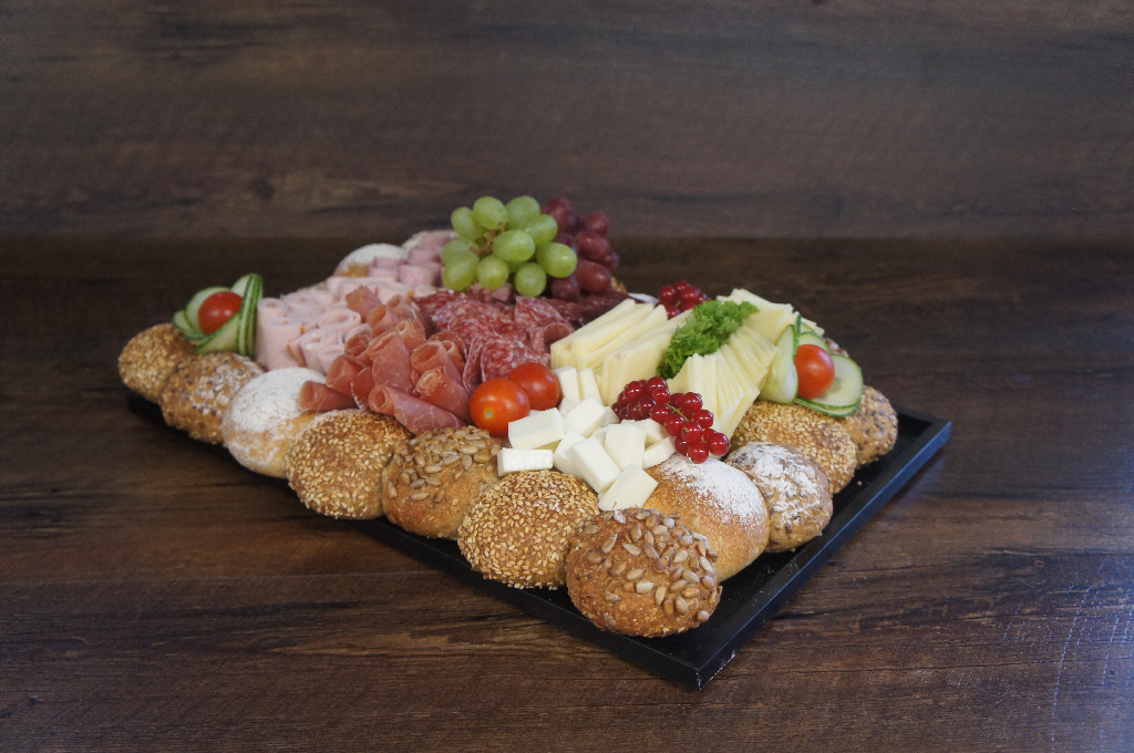 Brötliplatte (Mini)20teilig mit Käse + Fleisch, 10 Pers.
